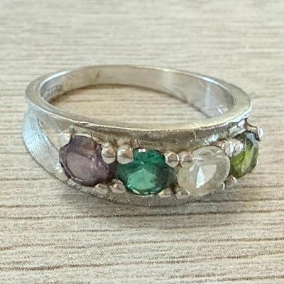 Vintage 14K White Gold Birth Stone Ring - Peridot - Amethyst - Emerald Size 7.75 - Total Weight 3.47 Grams