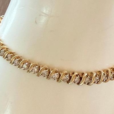 Vintage 14K Gold And 47 Diamond Tennis Bracelet - 7.5 Inches Long - Total Weight 10.71 Grams