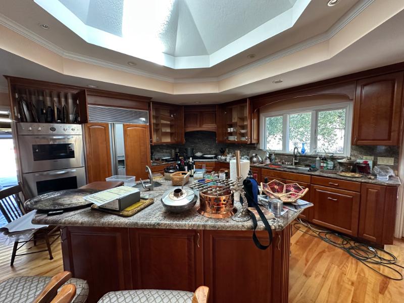 Sale Photo Thumbnail #29