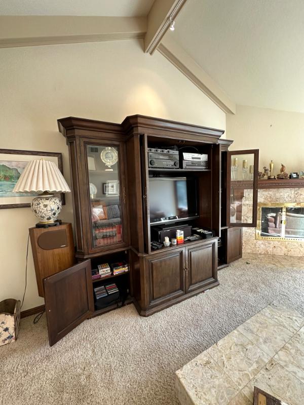 Sale Photo Thumbnail #25