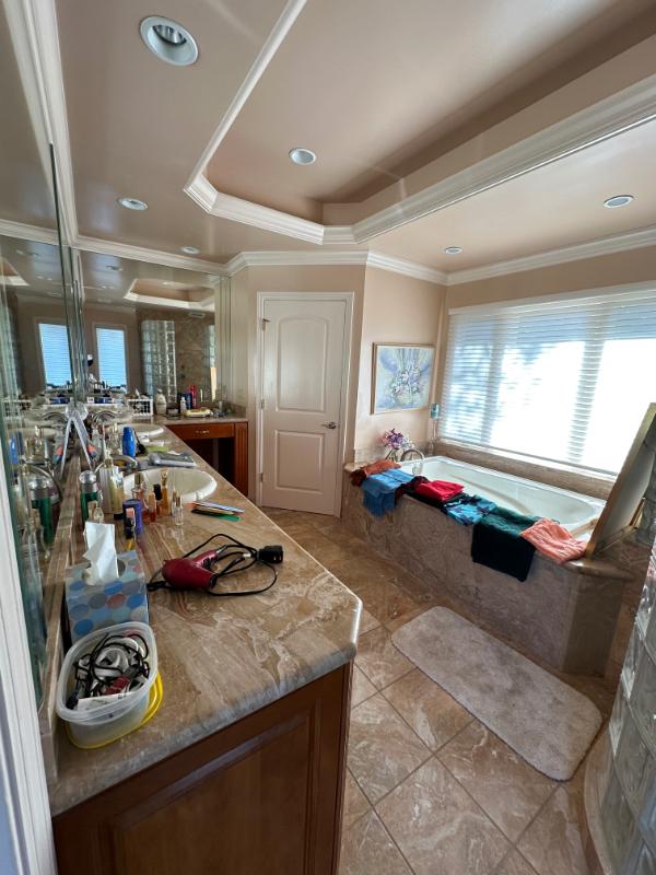 Sale Photo Thumbnail #16