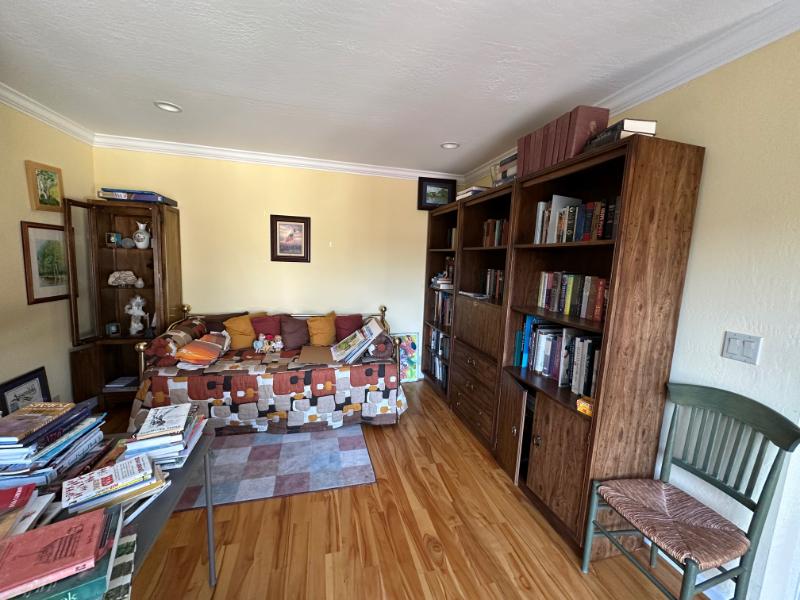 Sale Photo Thumbnail #19