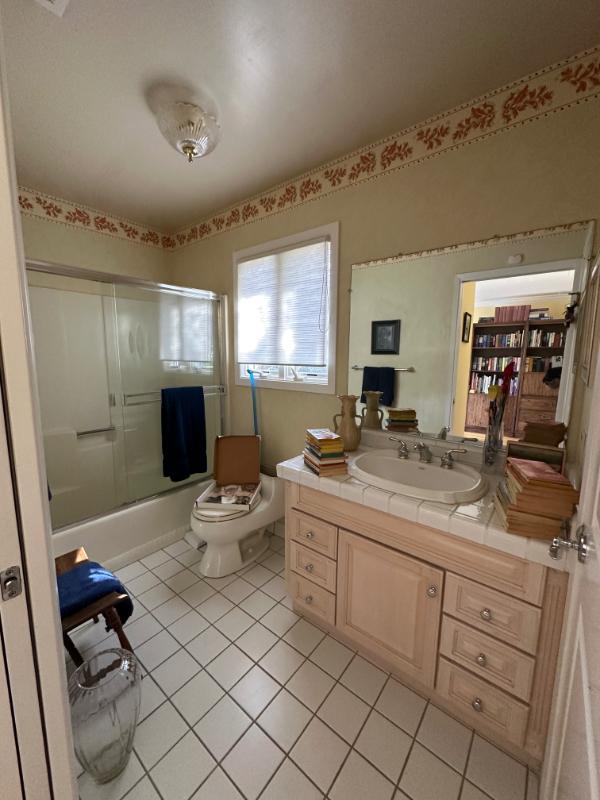 Sale Photo Thumbnail #20