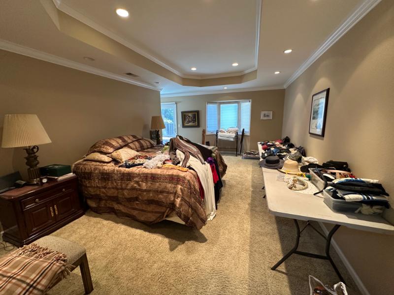 Sale Photo Thumbnail #12