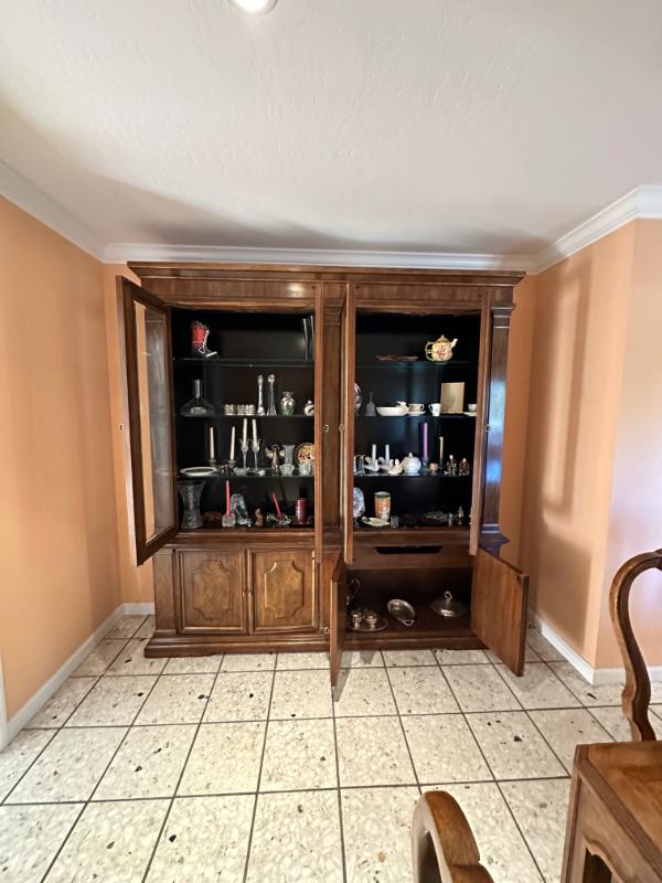 Sale Photo Thumbnail #23