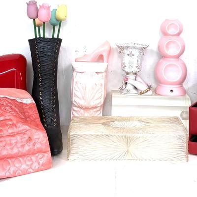 Girl’s Retro Decor Assortment