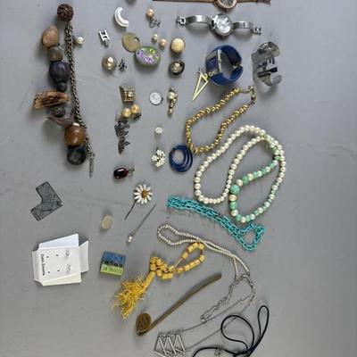 Sale Photo Thumbnail #392