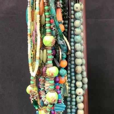 Energetic Emerald Necklaces Costume Jewelry 