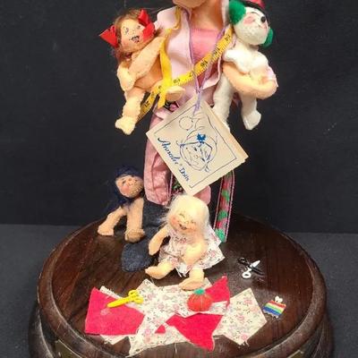 Annalee Collector Doll #53/1990 On Wood Pedestal - Sans Cloche/Cover