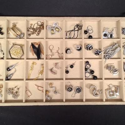 Hues Of Silver & Gold With A Touch Of Bold Black - Elegant Earrings 