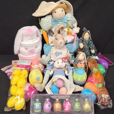 Spring Fling - Hoppin' Holiday Decor For Easter & More