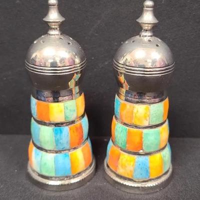 Shake It Up - Spicy Salt & Pepper Set In A Spectrum Of Colorful Hues