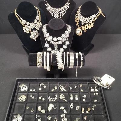 It's A Bling Thing - Sparkling Assortment Of Costume Jewelry 
