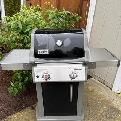 Weber Propane BBQ With Accessories!