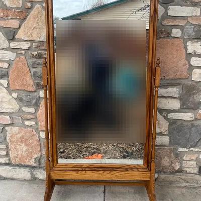 Rolling Full Length Tilting Mirror With Hat Storage