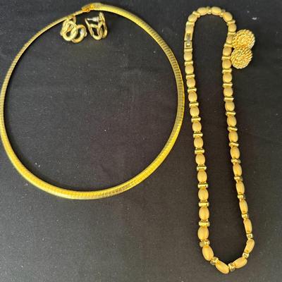 Gold Tone Costume Jewelry Lot 6