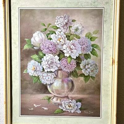 Vivian Flasch- White Lilacs In Silver 