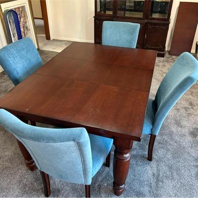 Cherry Veneer Dining Table with Removable Leaf & Upholstered Chairs(40”x56”x31”H) (19”Wx19”Dx37”H)