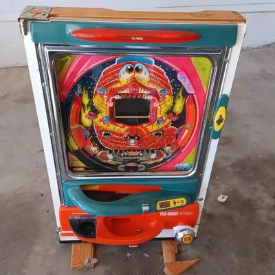 Y&O Vintage Japanese Pachinko Machine