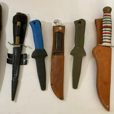 Hunting Knives with Sheaths