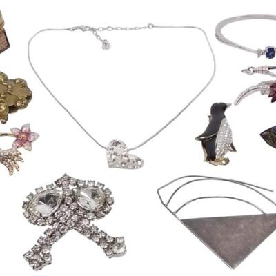 Sale Photo Thumbnail #675