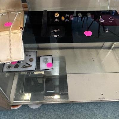 Sale Photo Thumbnail #22