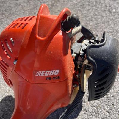 Sale Photo Thumbnail #17: Echo Trimmer