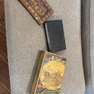 Sale Photo Thumbnail #726