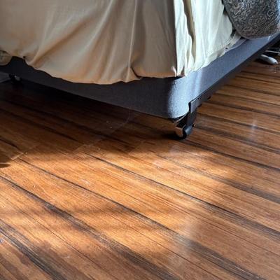 Sale Photo Thumbnail #970