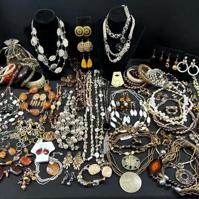 Brown-themed Jewelry