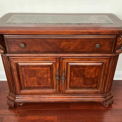 Broyhill Buffet (19 x 46 x 36)