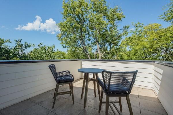 Sale Photo Thumbnail #17