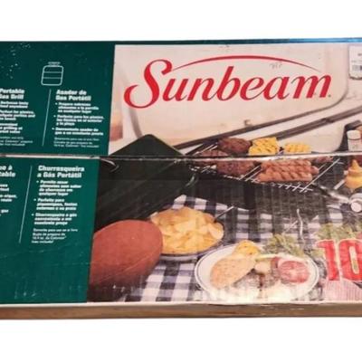 In Box Sunbeam 100 Portable Gas Grill