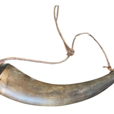Antique Powder Horn with Leather Strap