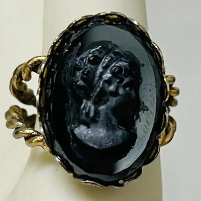 Vintage Black Glass Cameo Ring