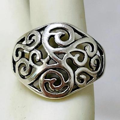 Staring Silver Filigree Ring