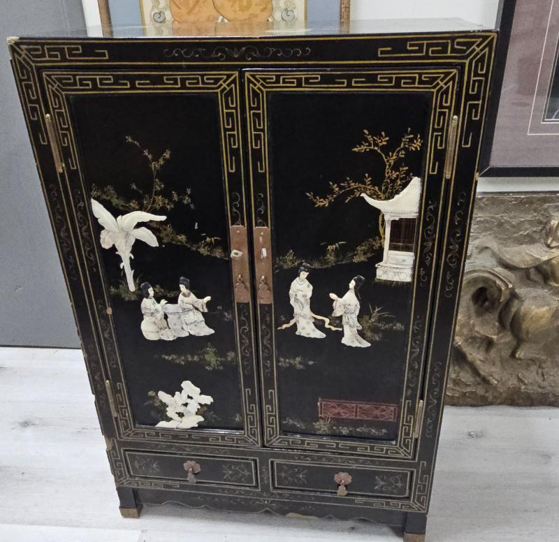 Sale Photo Thumbnail #335