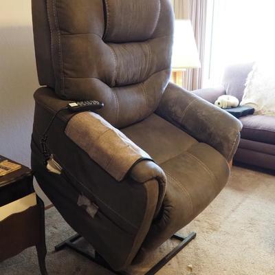 Sale Photo Thumbnail #108