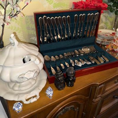 Sale Photo Thumbnail #114