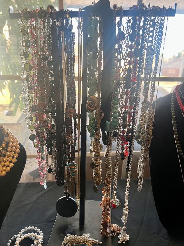 Sale Photo Thumbnail #179