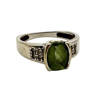 Peridot Diamond Ring – 14K Gold