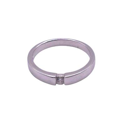 Single Diamond Ring – White Gold