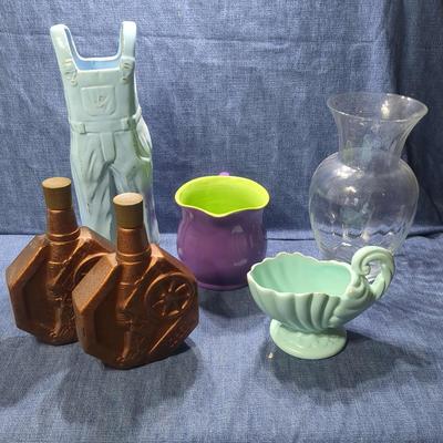 Vintage Pottery Sea Shell Planter, 1970 Jim Beam Bonded Beam Cannon-shaped Whiskey decanter.