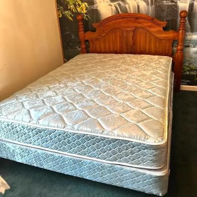 Solid Wood Headboard And Frame (Queen)