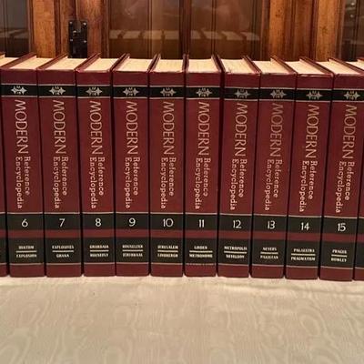 Set of "Modern Reference Encyclopedia