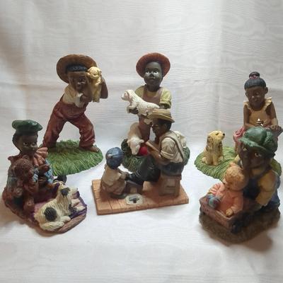 Vintage African American Figurines 