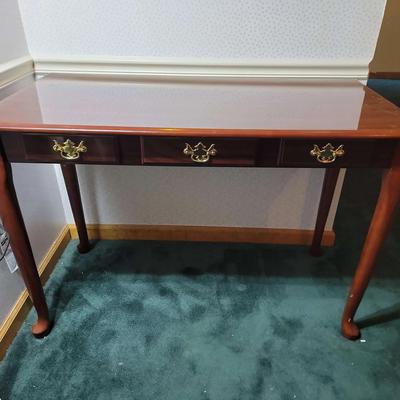 Queen Anne Style Sofa/Console Table