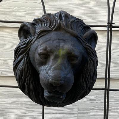 Lion Heads Sculpture 