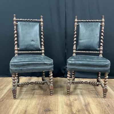 Pair Of French Louis XIII or Jacobean-style oak armchairs
