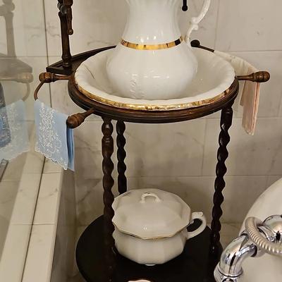 Antique Victorian Washstand And Porcelain Basin Set